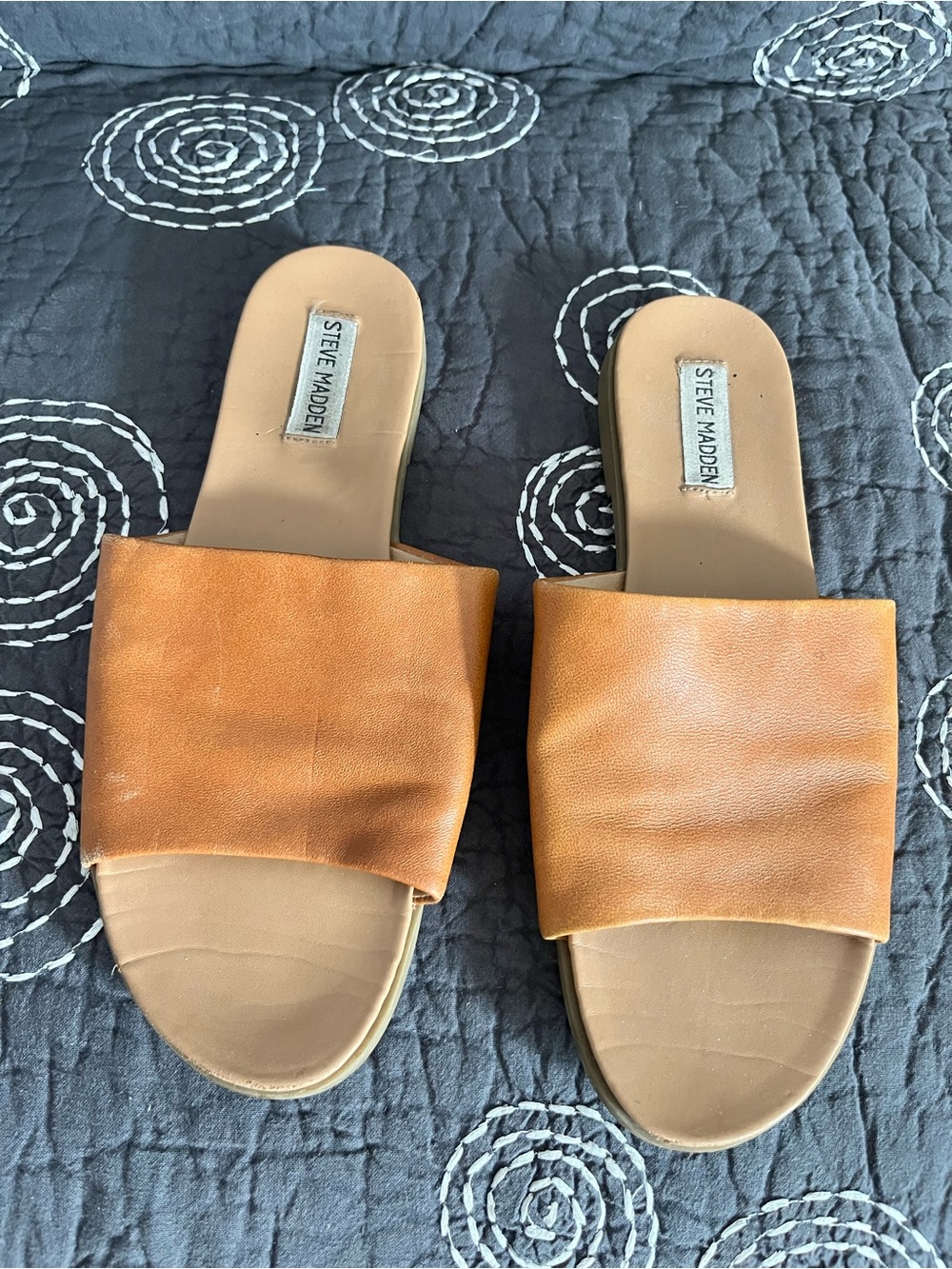 Steve Madden Cognac Wide-Band Slide Mules